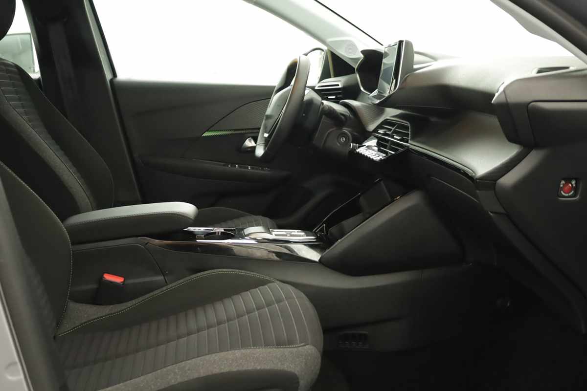peugeot-e-208-2024-eletrico-0cc