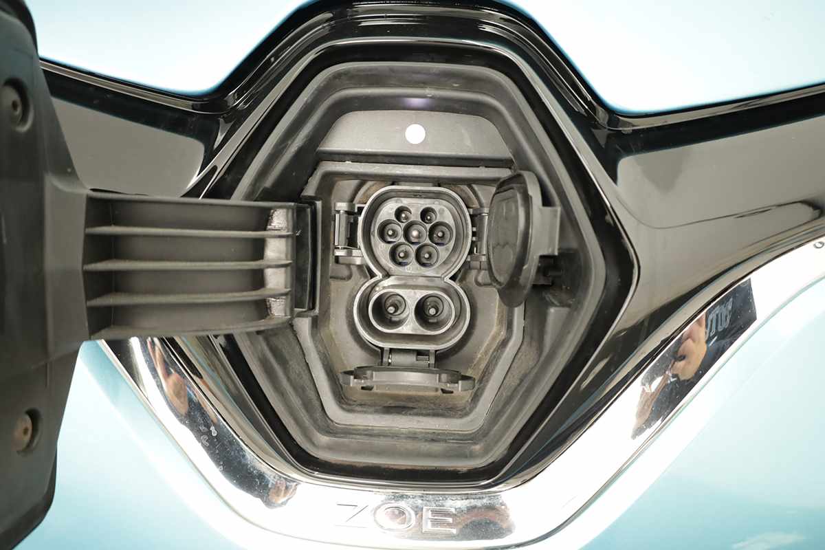 renault-zoe-2023-eletrico-0cc