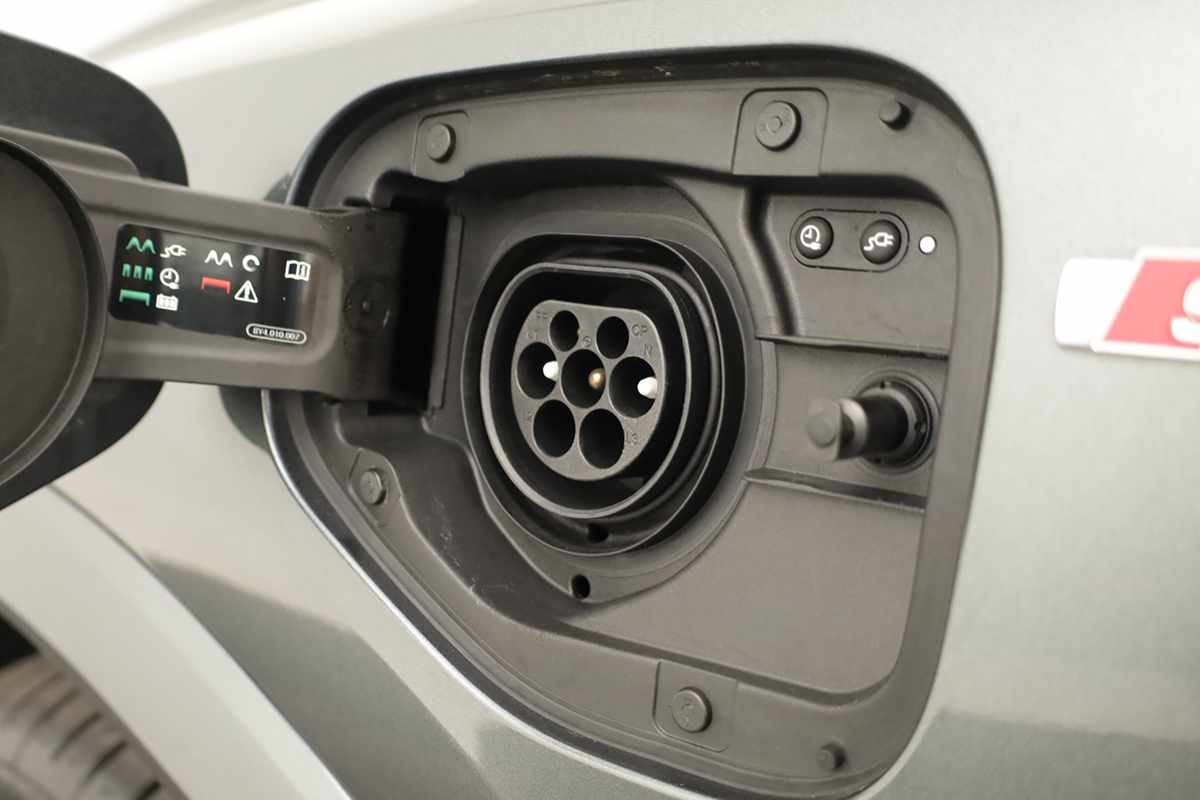 audi-q3-2023-hibrido-a-gasolina-1395cc