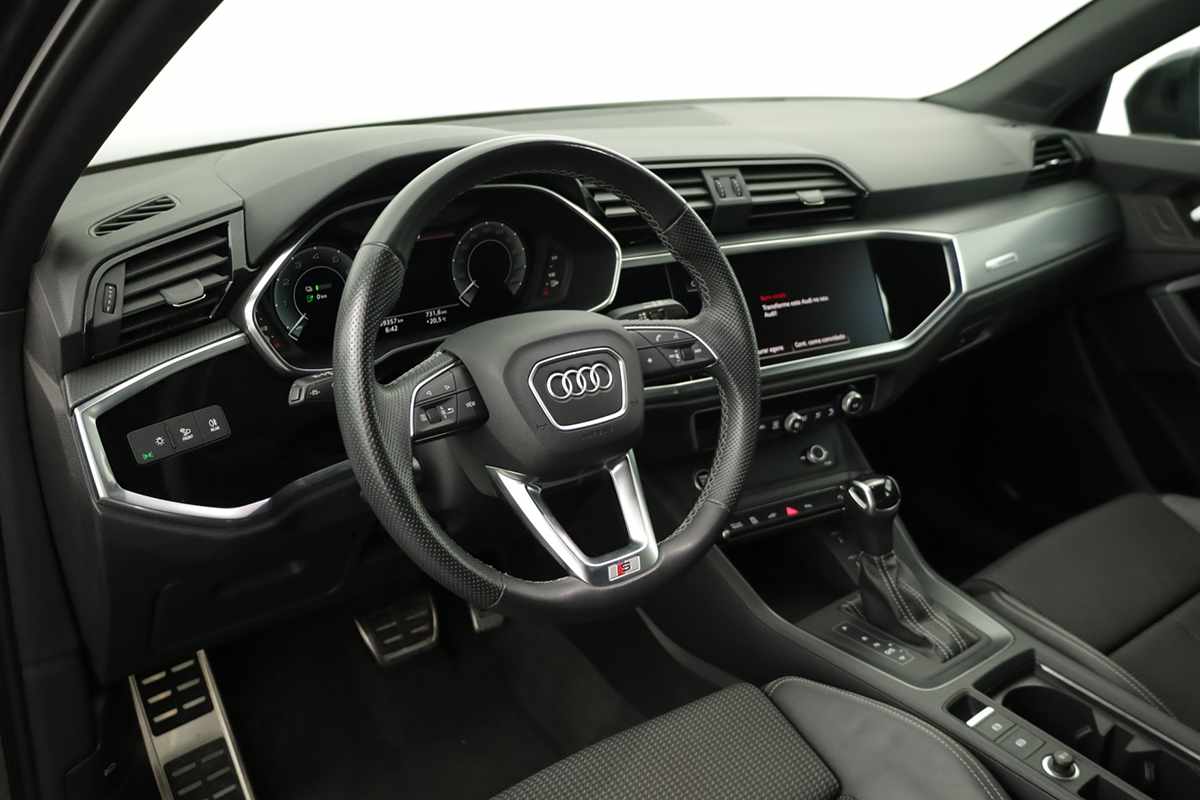 audi-q3-2023-hibrido-a-gasolina-1395cc