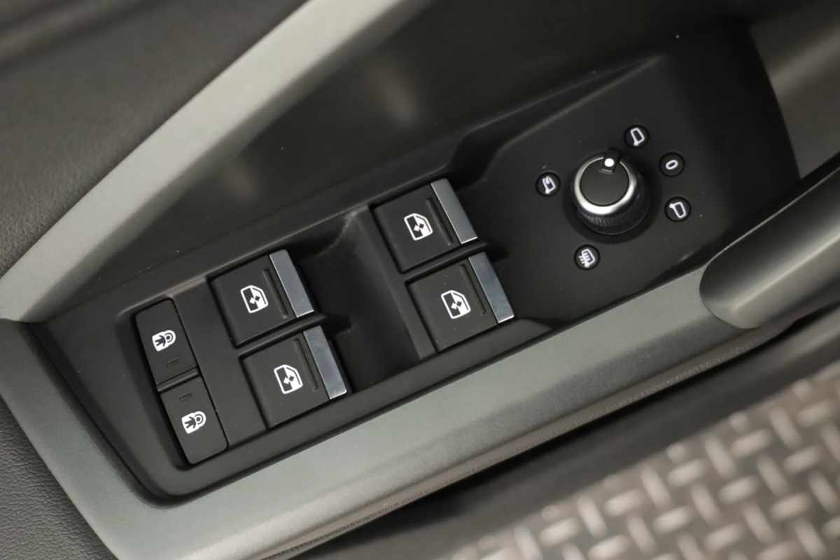 audi-q3-2023-hibrido-a-gasolina-1395cc