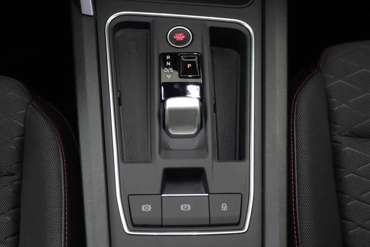 seat-leon-st-2025-hibrido-a-gasolina-1498cc