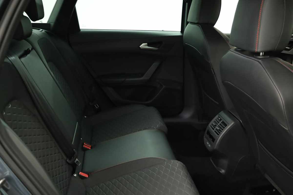 seat-leon-st-2025-hibrido-a-gasolina-1498cc