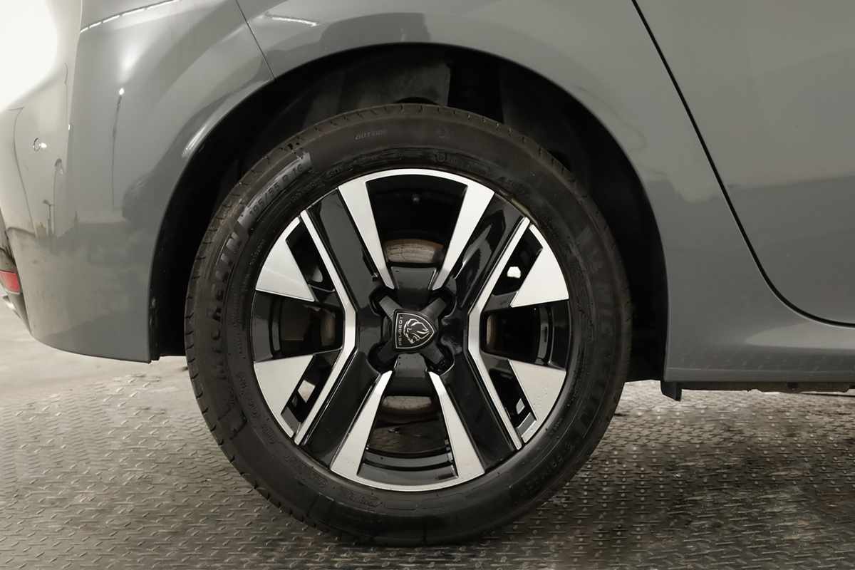 peugeot-208-2025-gasolina-1199cc