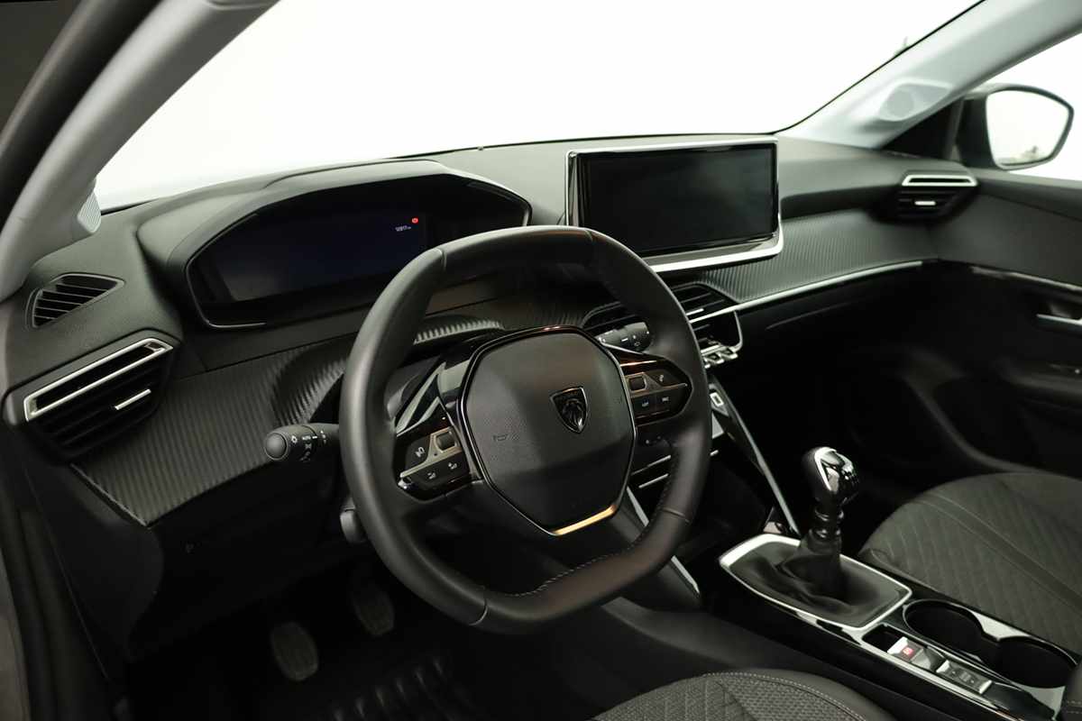 peugeot-208-2025-gasolina-1199cc