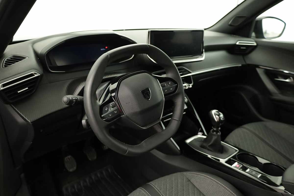peugeot-2008-2025-gasolina-1199cc
