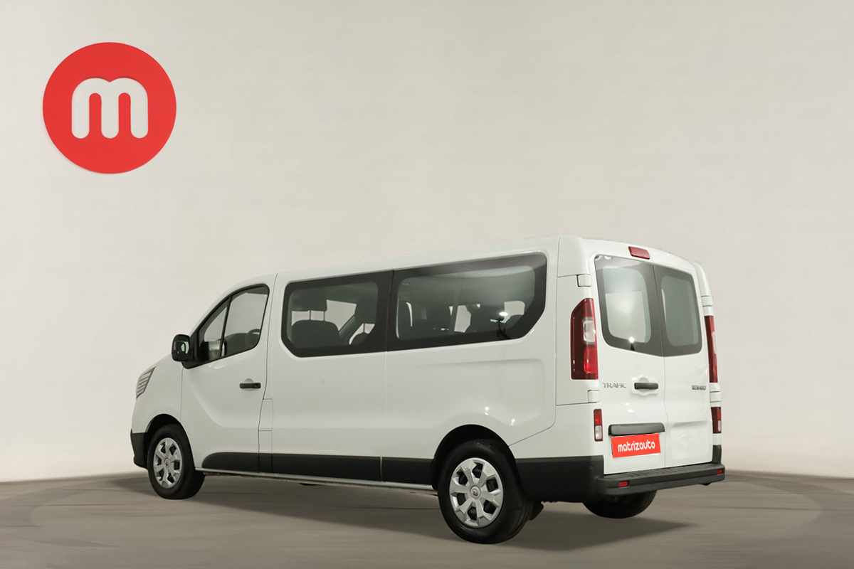 renault-trafic-2023-diesel-1997cc