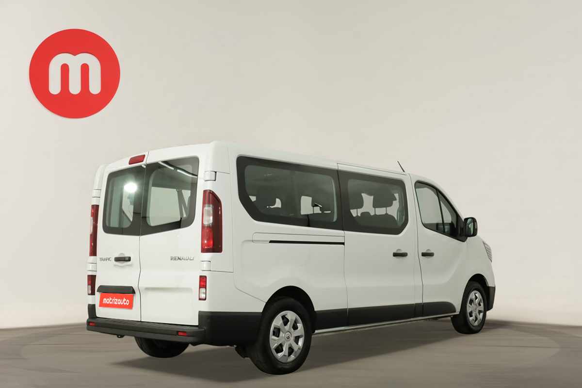 renault-trafic-2023-diesel-1997cc