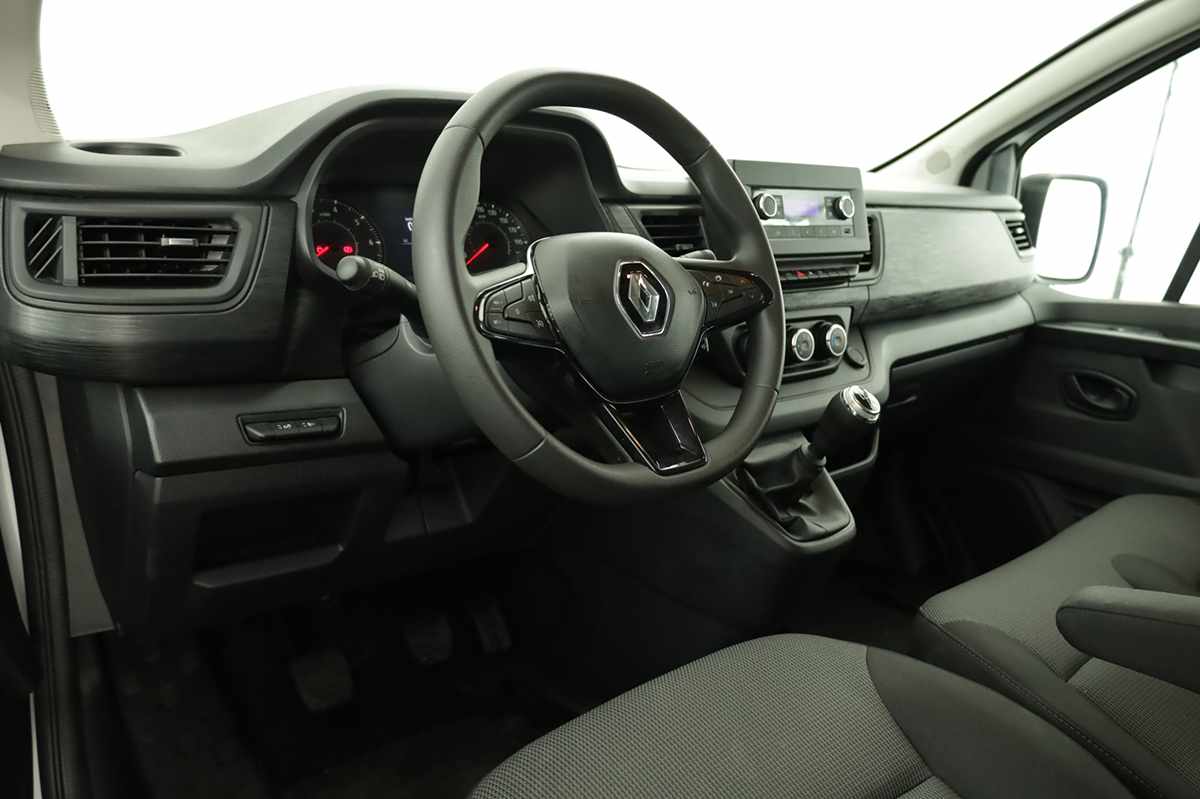 renault-trafic-2023-diesel-1997cc