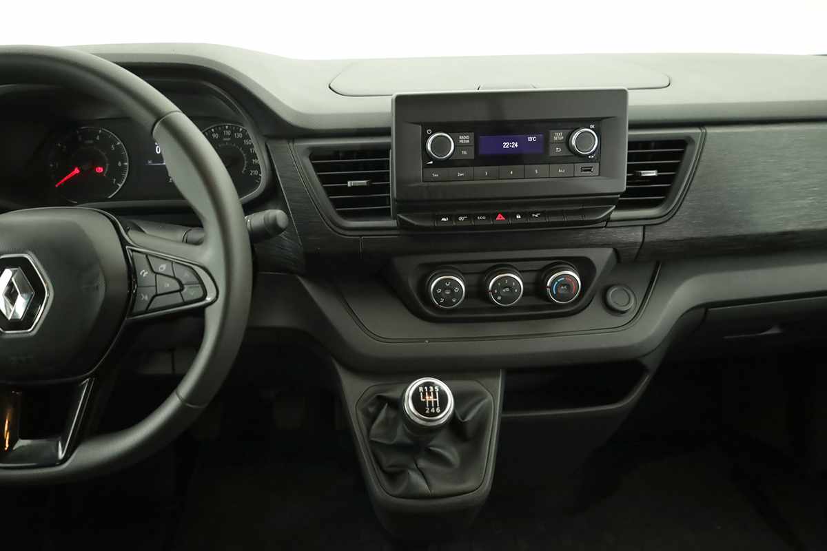 renault-trafic-2023-diesel-1997cc