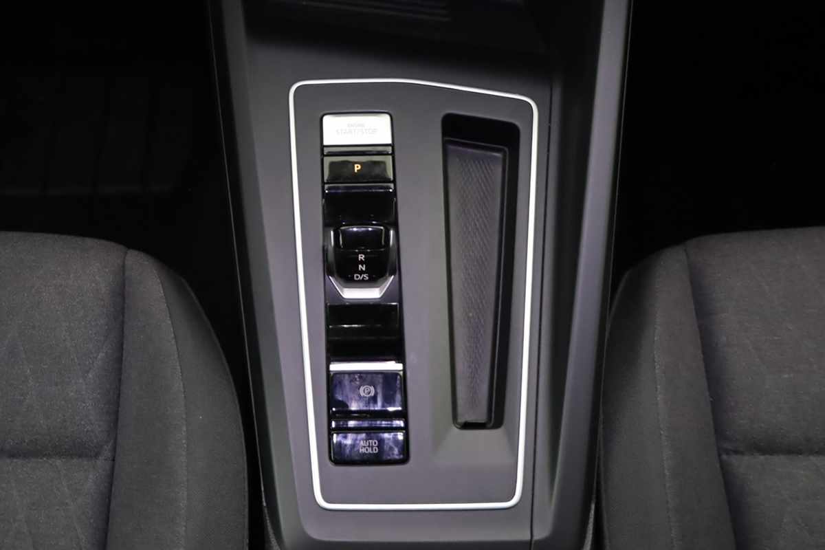 volkswagen-golf-2025-hibrido-a-gasolina-1498cc