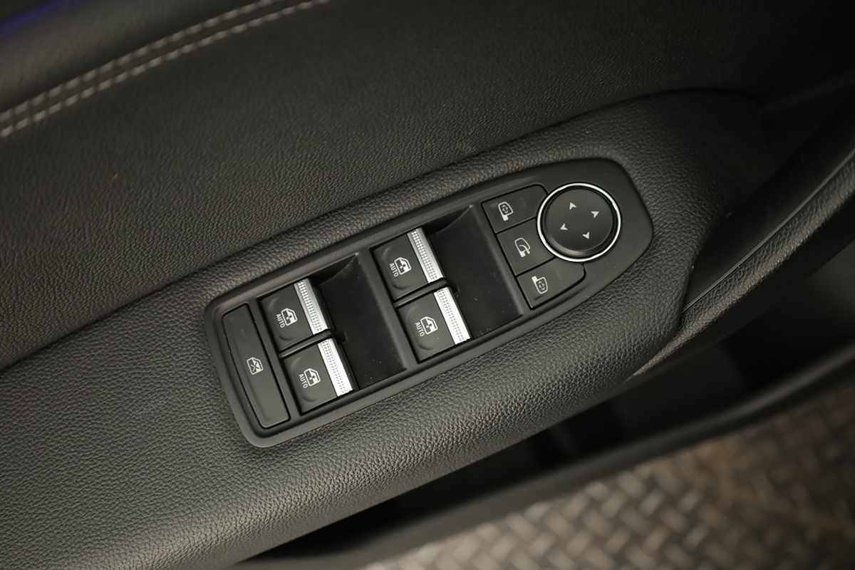 renault-captur-2024-gpl-999cc