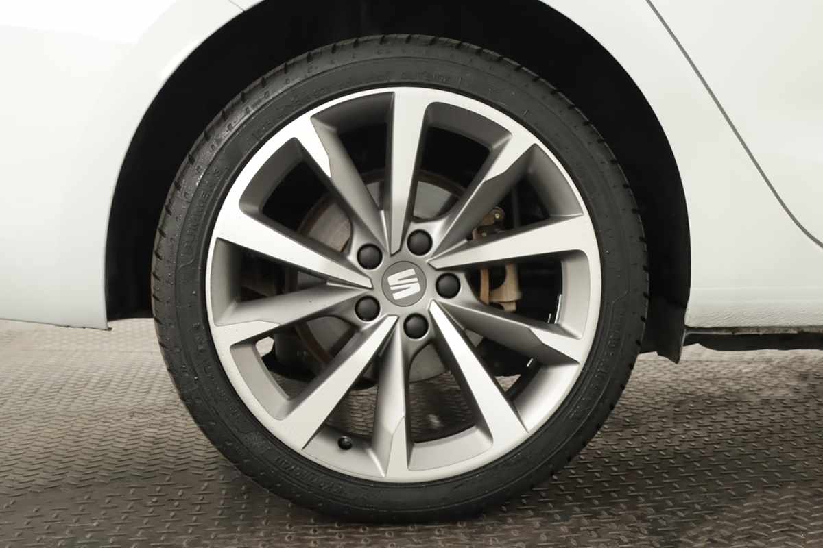 seat-leon-st-2025-hibrido-a-gasolina-1498cc