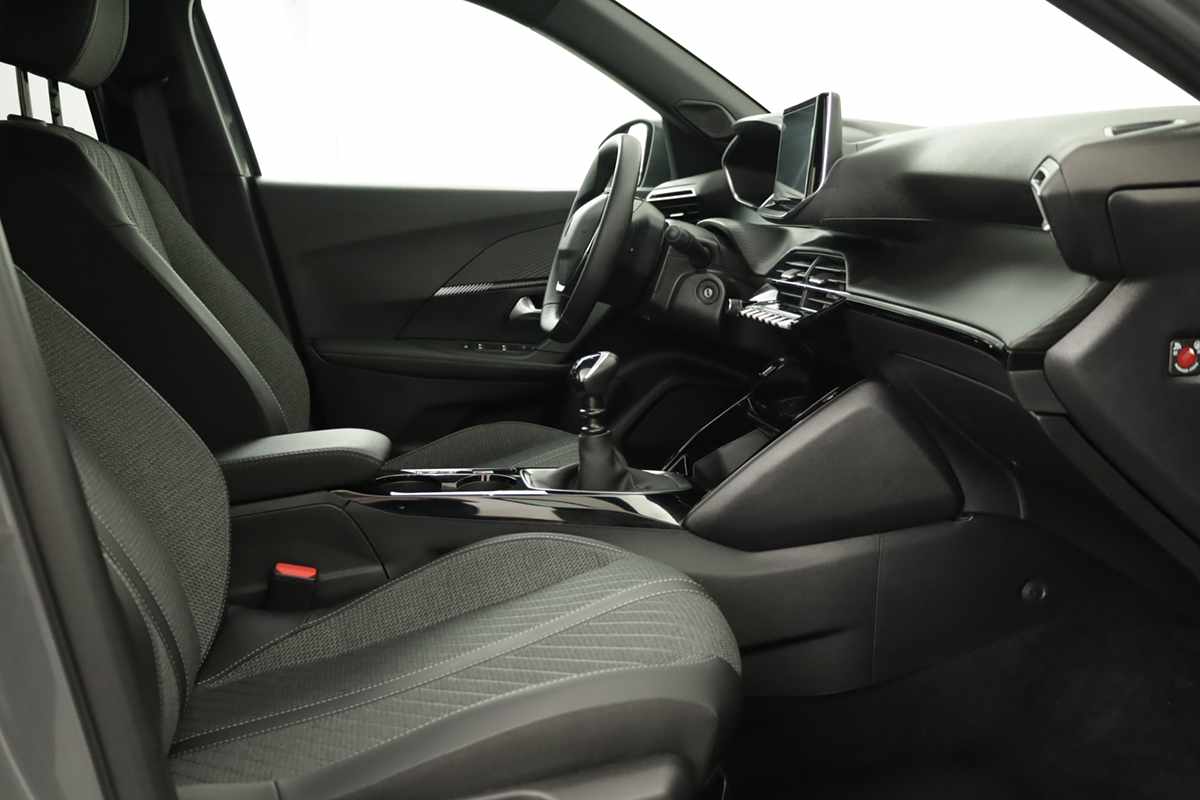 peugeot-2008-2025-gasolina-1199cc