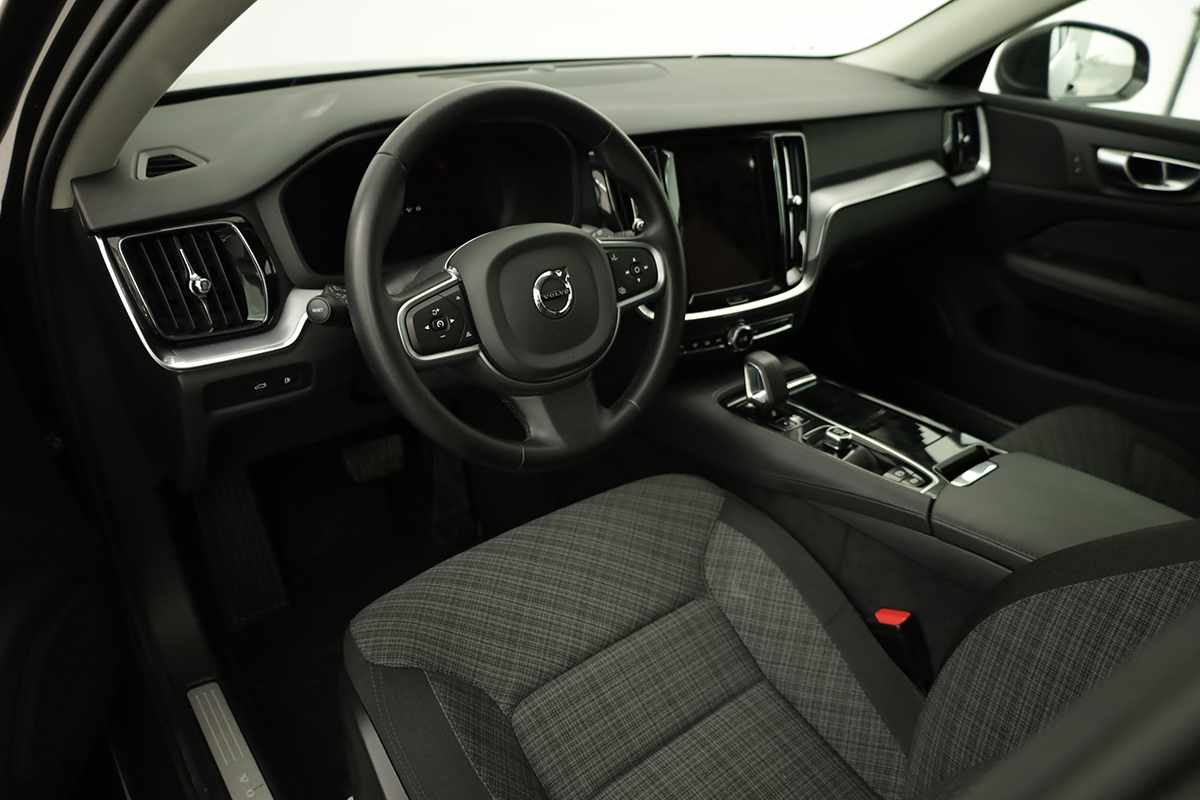 volvo-v60-2025-hibrido-a-gasolina-1969cc