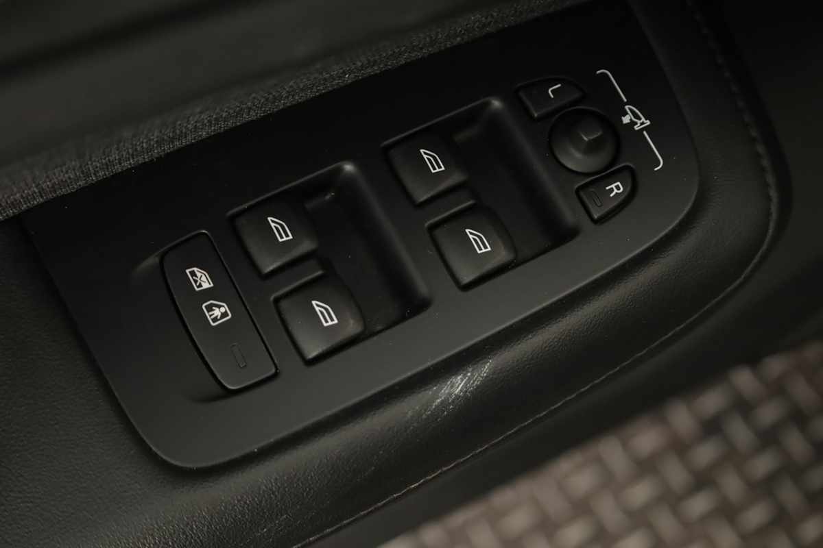 volvo-v60-2025-hibrido-a-gasolina-1969cc