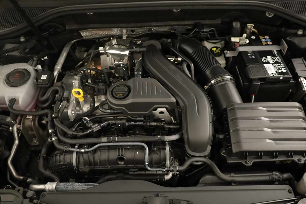 audi-q2-2025-gasolina-1498cc