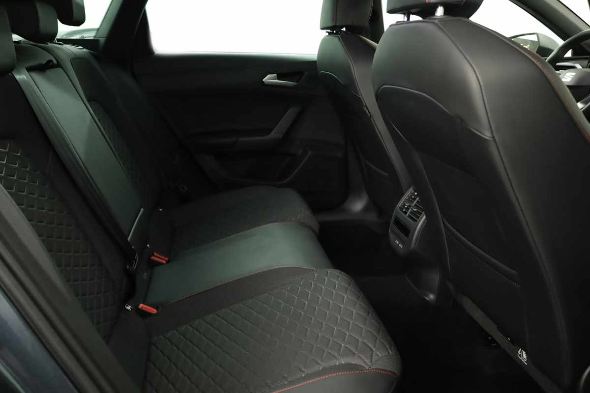 seat-leon-st-2025-hibrido-a-gasolina-1498cc