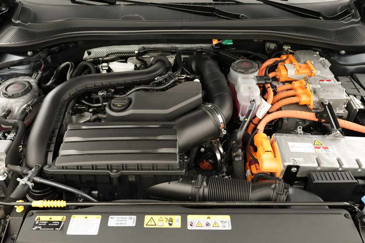 seat-leon-st-2025-hibrido-a-gasolina-1498cc