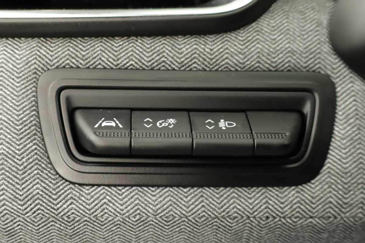 renault-clio-2024-gpl-999cc