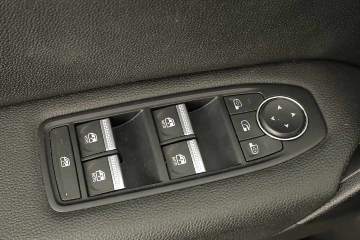 renault-captur-2024-gpl-999cc