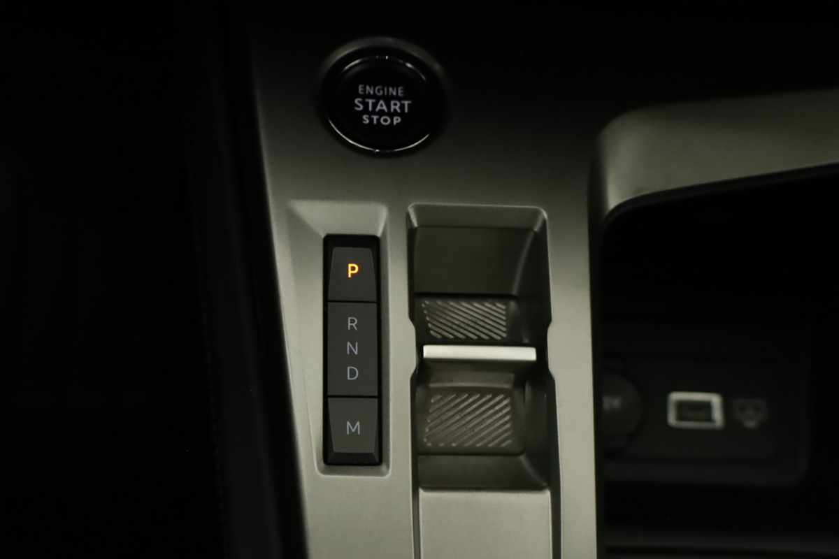 peugeot-308-sw-2024-gasolina-1199cc