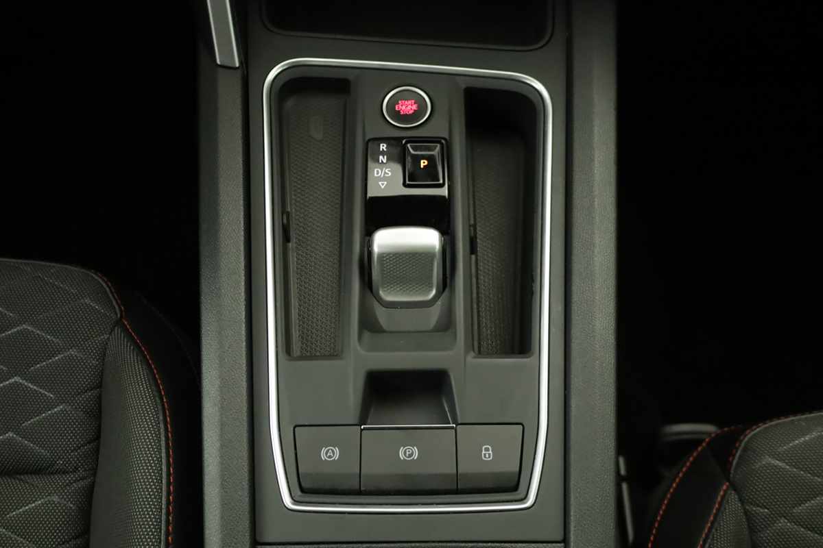 seat-leon-st-2025-hibrido-a-gasolina-1498cc