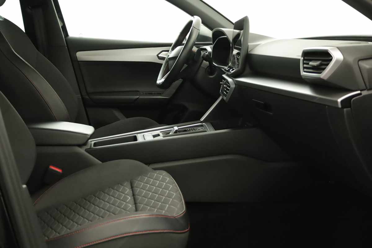 seat-leon-st-2025-hibrido-a-gasolina-1498cc