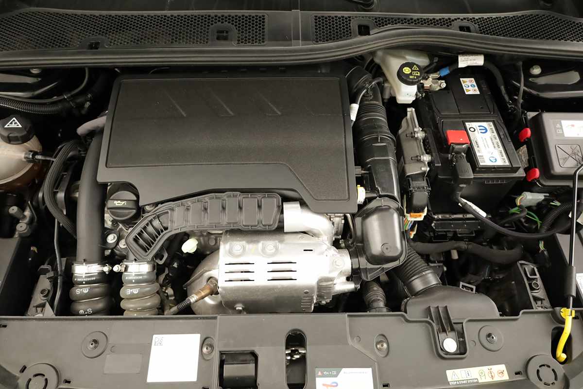 opel-corsa-2025-gasolina-1199cc