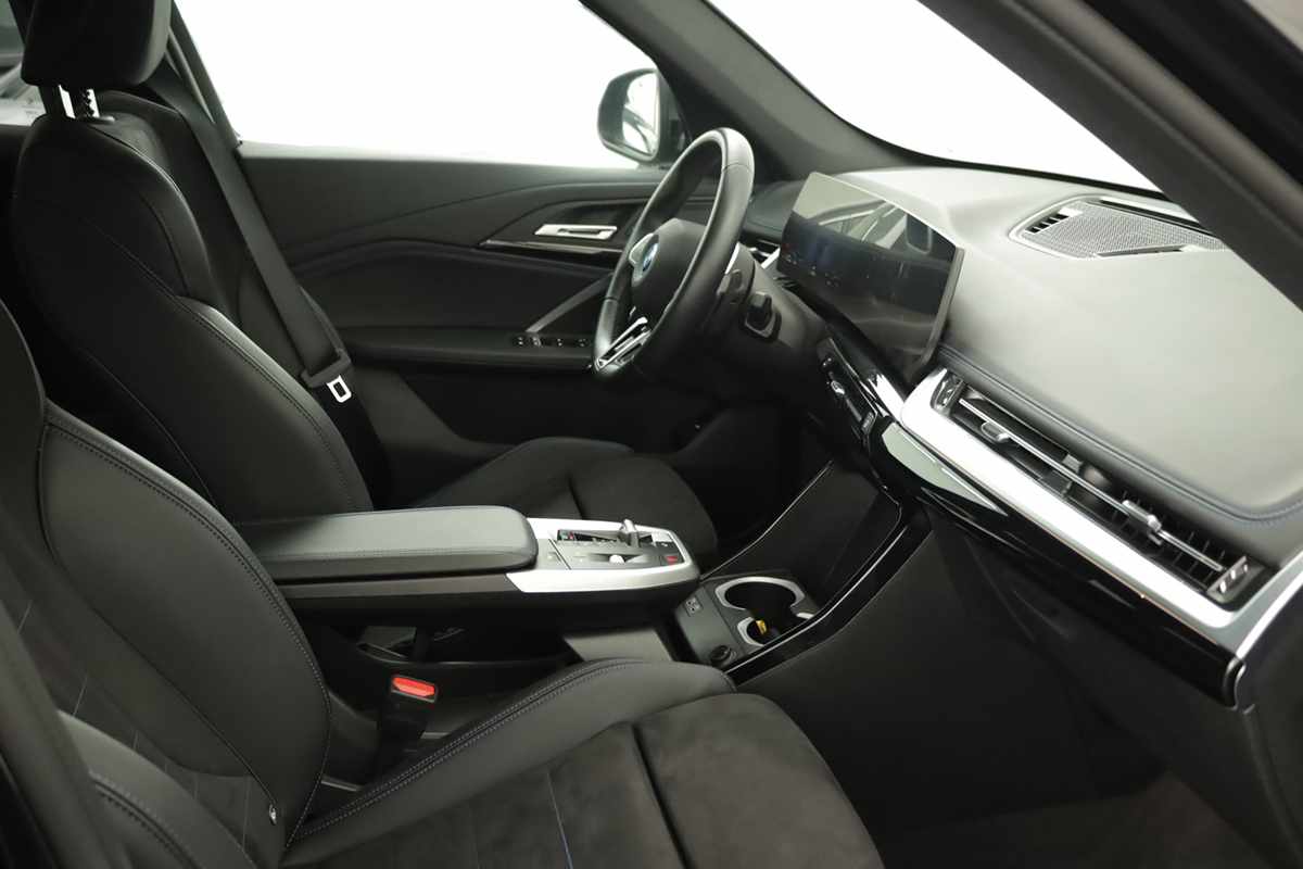 bmw-x1-2025-hibrido-a-gasolina-1499cc