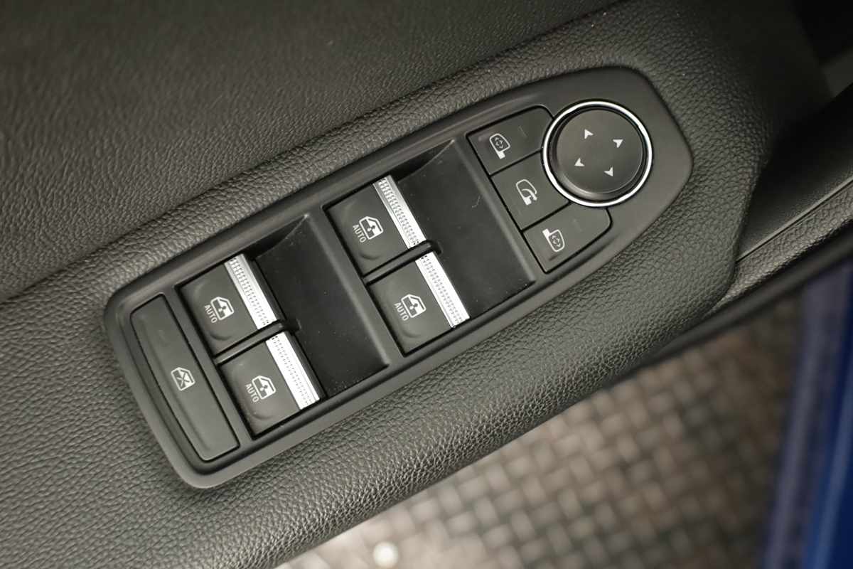 renault-captur-2024-gpl-999cc