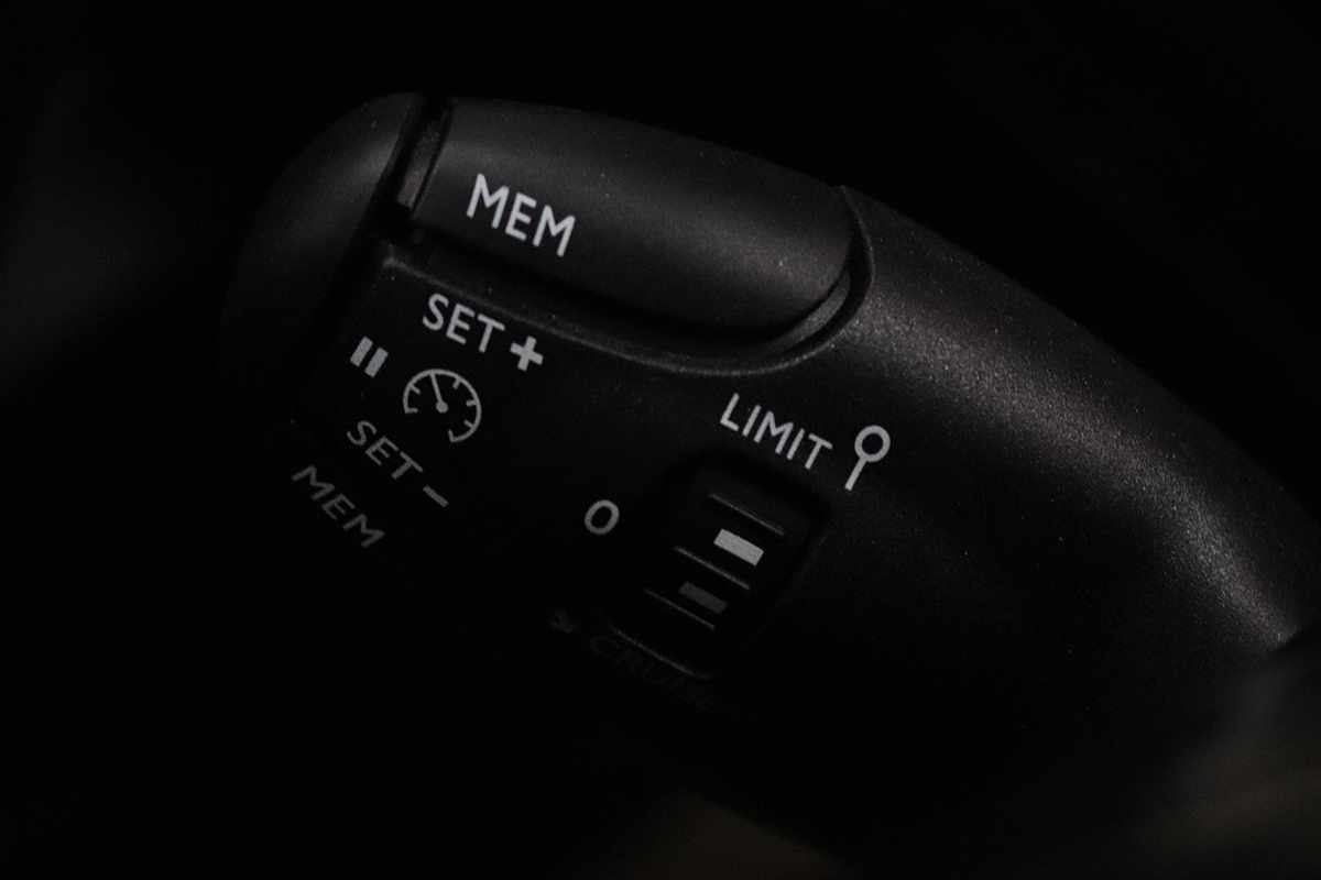 peugeot-2008-2024-gasolina-1199cc
