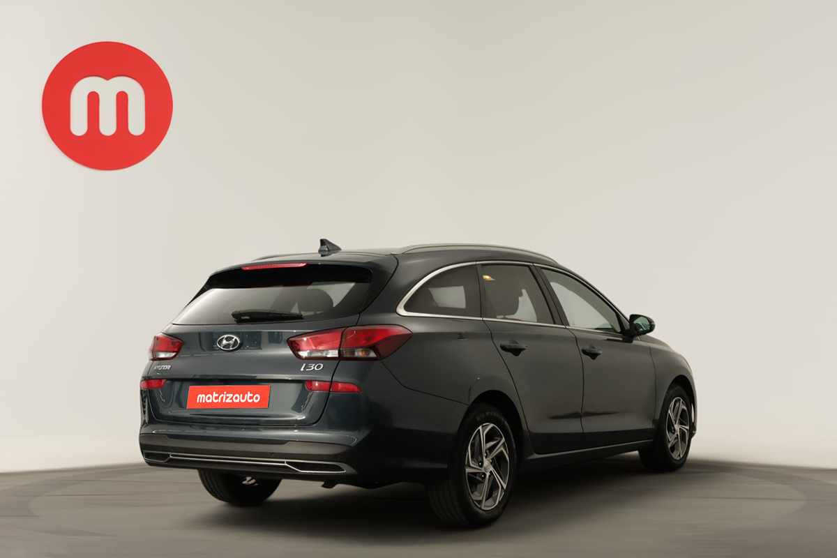 hyundai-i30-sw-2024-gasolina-998cc