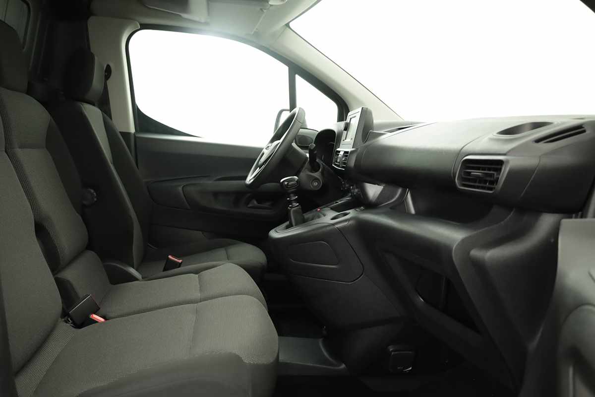 opel-combo-2024-diesel-1499cc