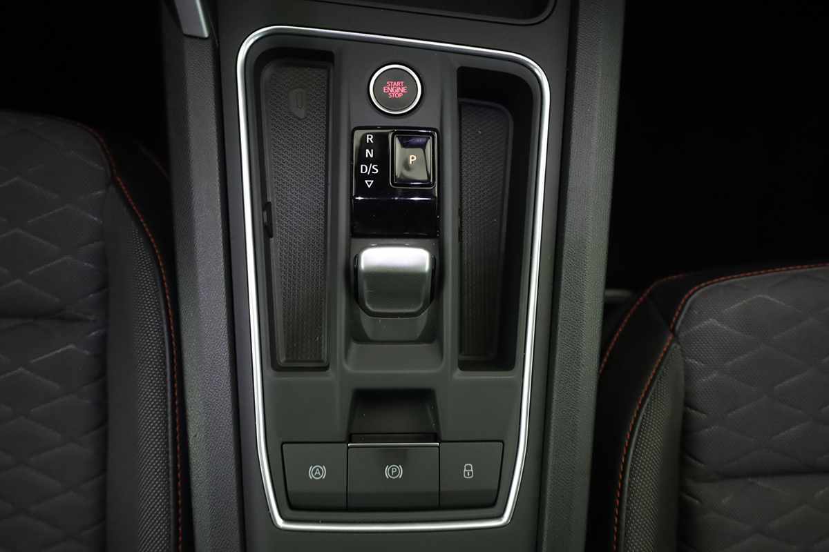 seat-leon-st-2025-hibrido-a-gasolina-1498cc