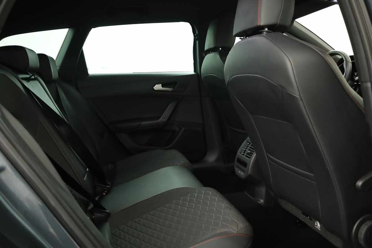 seat-leon-st-2025-hibrido-a-gasolina-1498cc