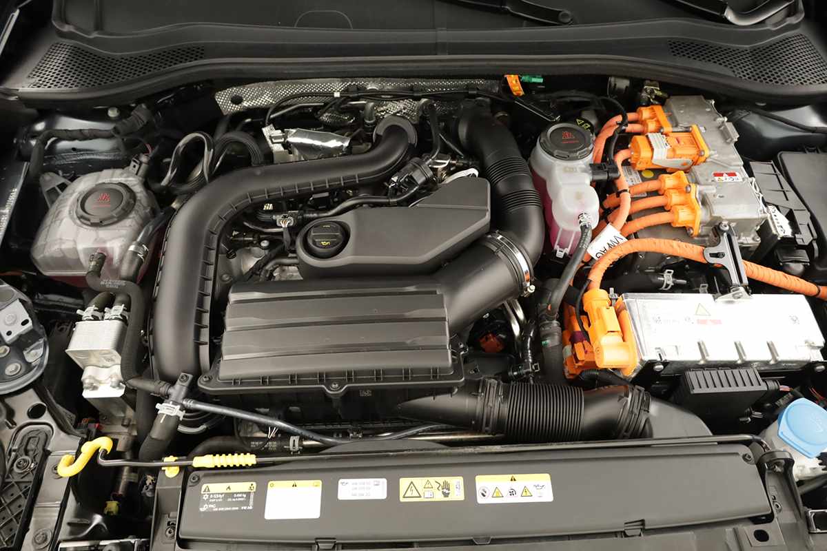 seat-leon-st-2025-hibrido-a-gasolina-1498cc