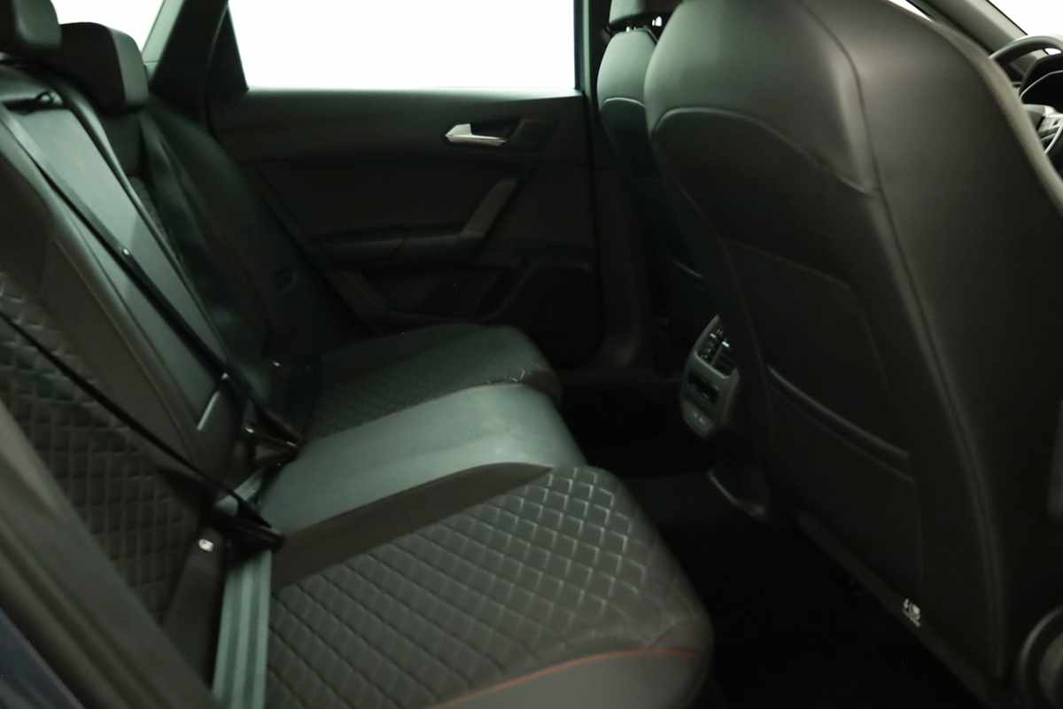 seat-leon-st-2025-hibrido-a-gasolina-1498cc