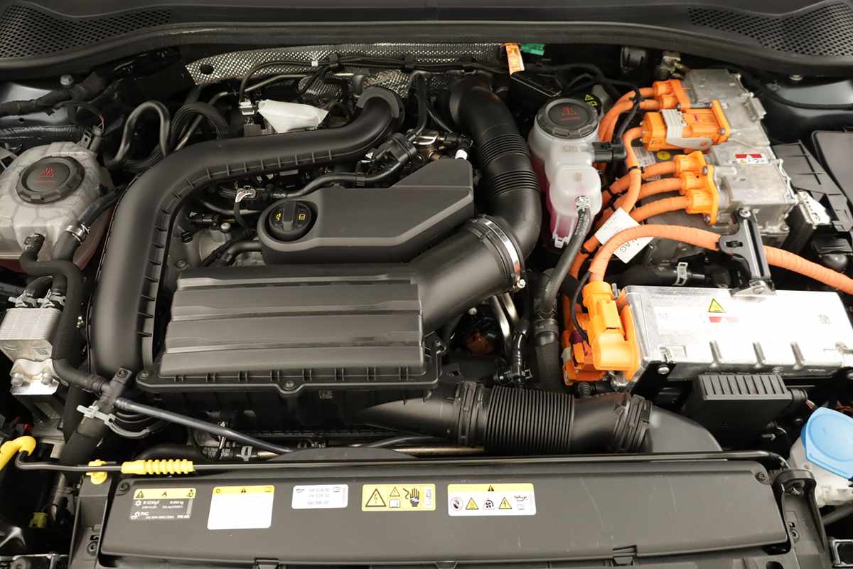 seat-leon-st-2025-hibrido-a-gasolina-1498cc