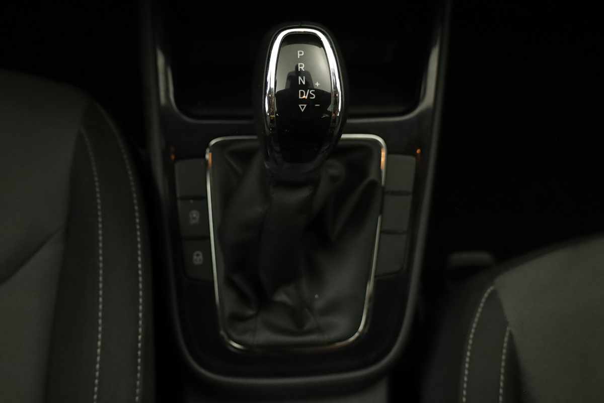 skoda-fabia-2025-gasolina-999cc
