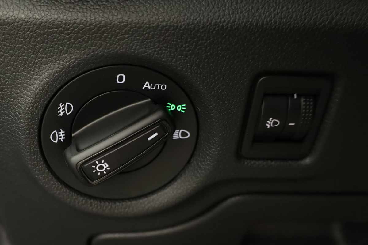 skoda-fabia-2025-gasolina-999cc