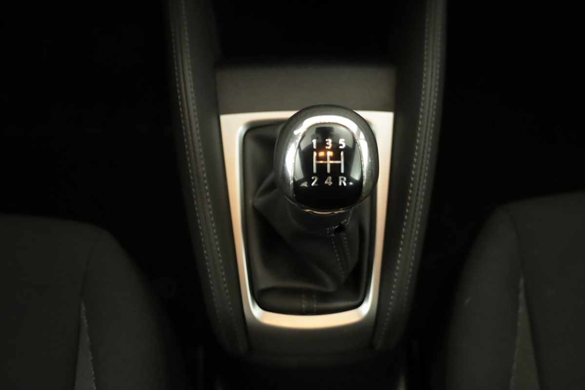 nissan-micra-2023-gasolina-999cc