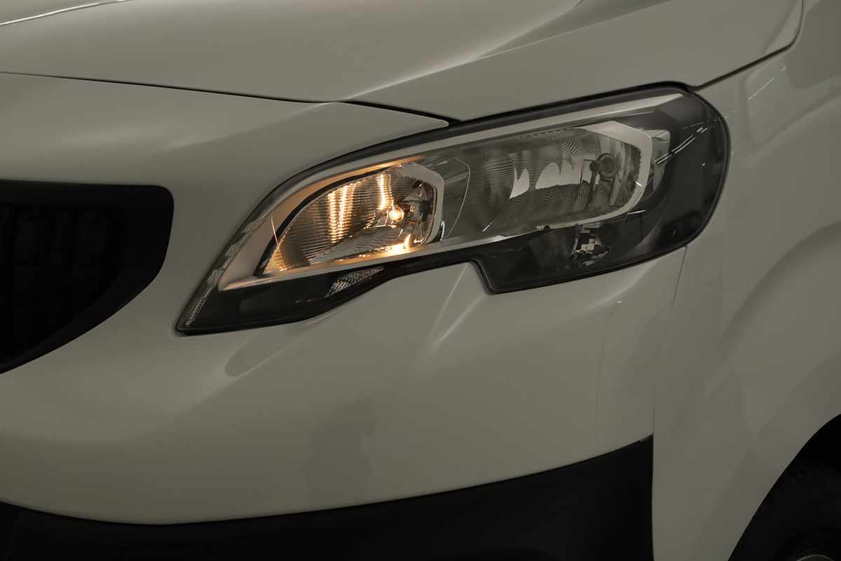 peugeot-expert-2024-diesel-1499cc