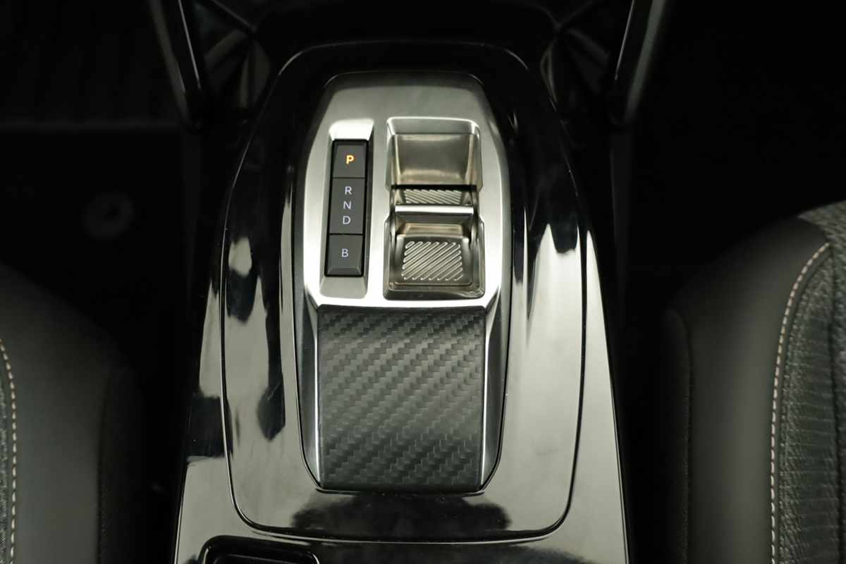 peugeot-e-208-2025-eletrico-0cc