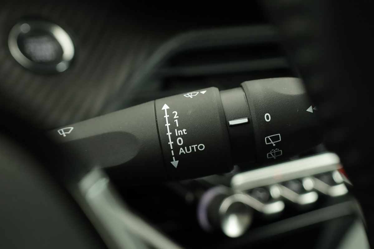 peugeot-e-208-2025-eletrico-0cc