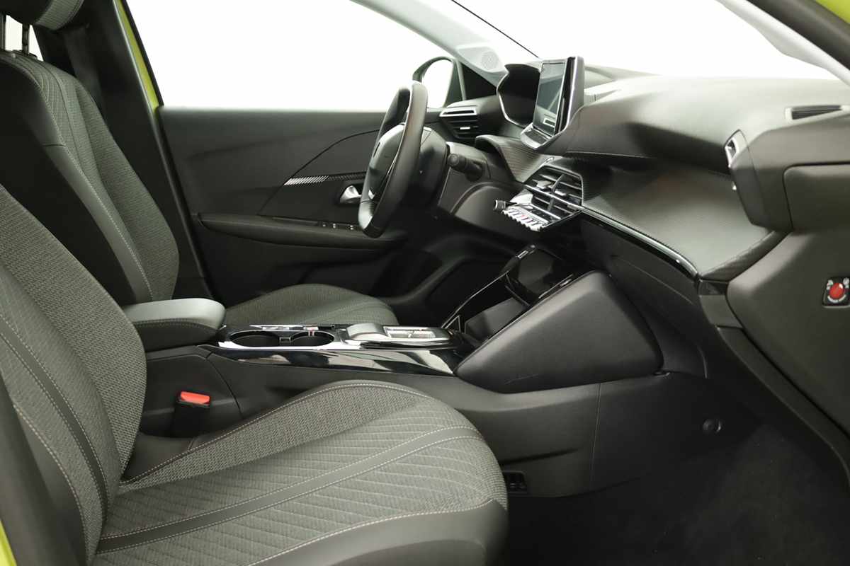 peugeot-e-208-2025-eletrico-0cc