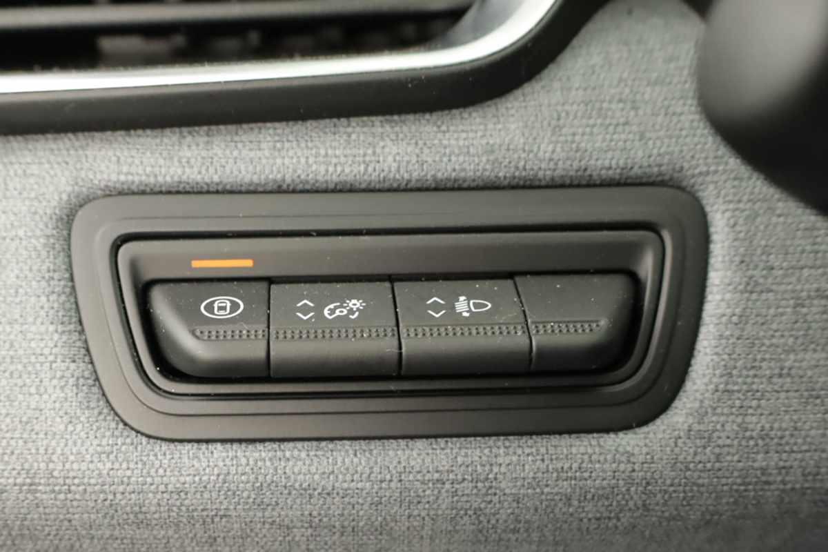 renault-clio-2024-gpl-999cc
