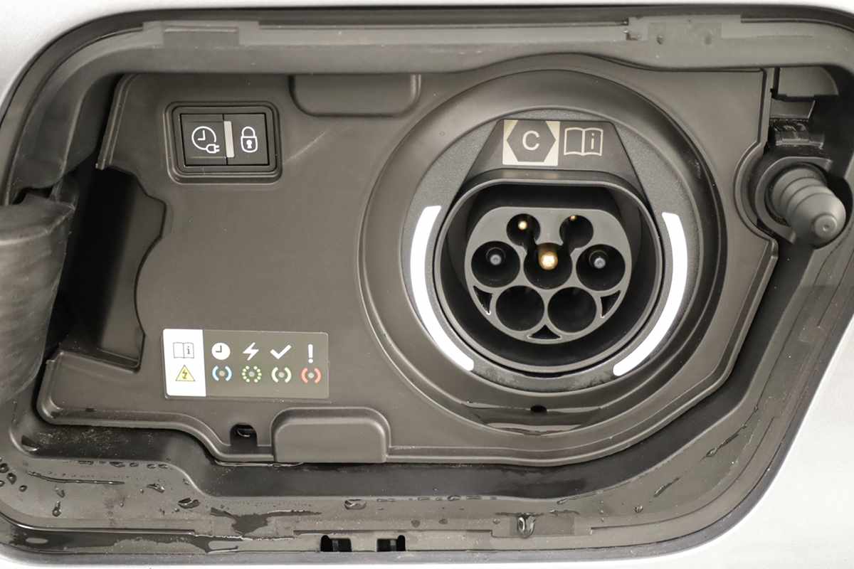 peugeot-3008-2024-hibrido-a-gasolina-1598cc