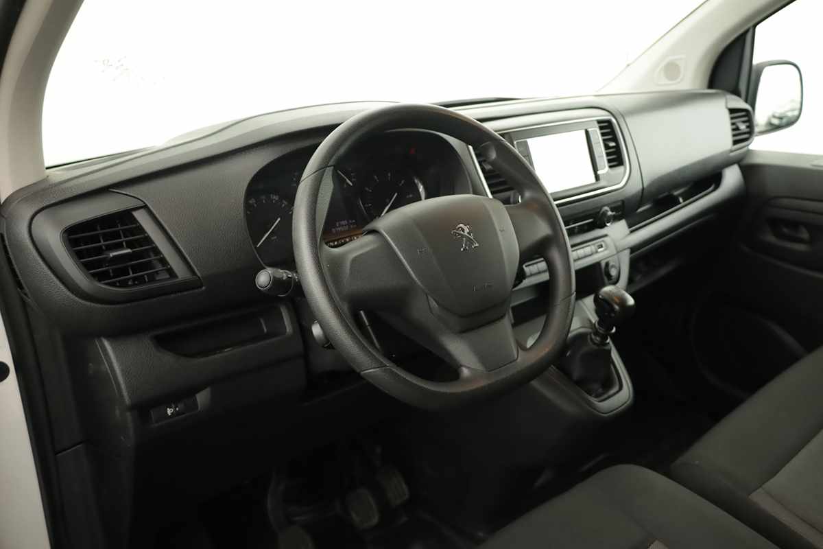 peugeot-expert-2023-diesel-1499cc