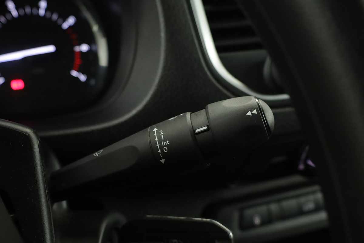 peugeot-expert-2023-diesel-1499cc
